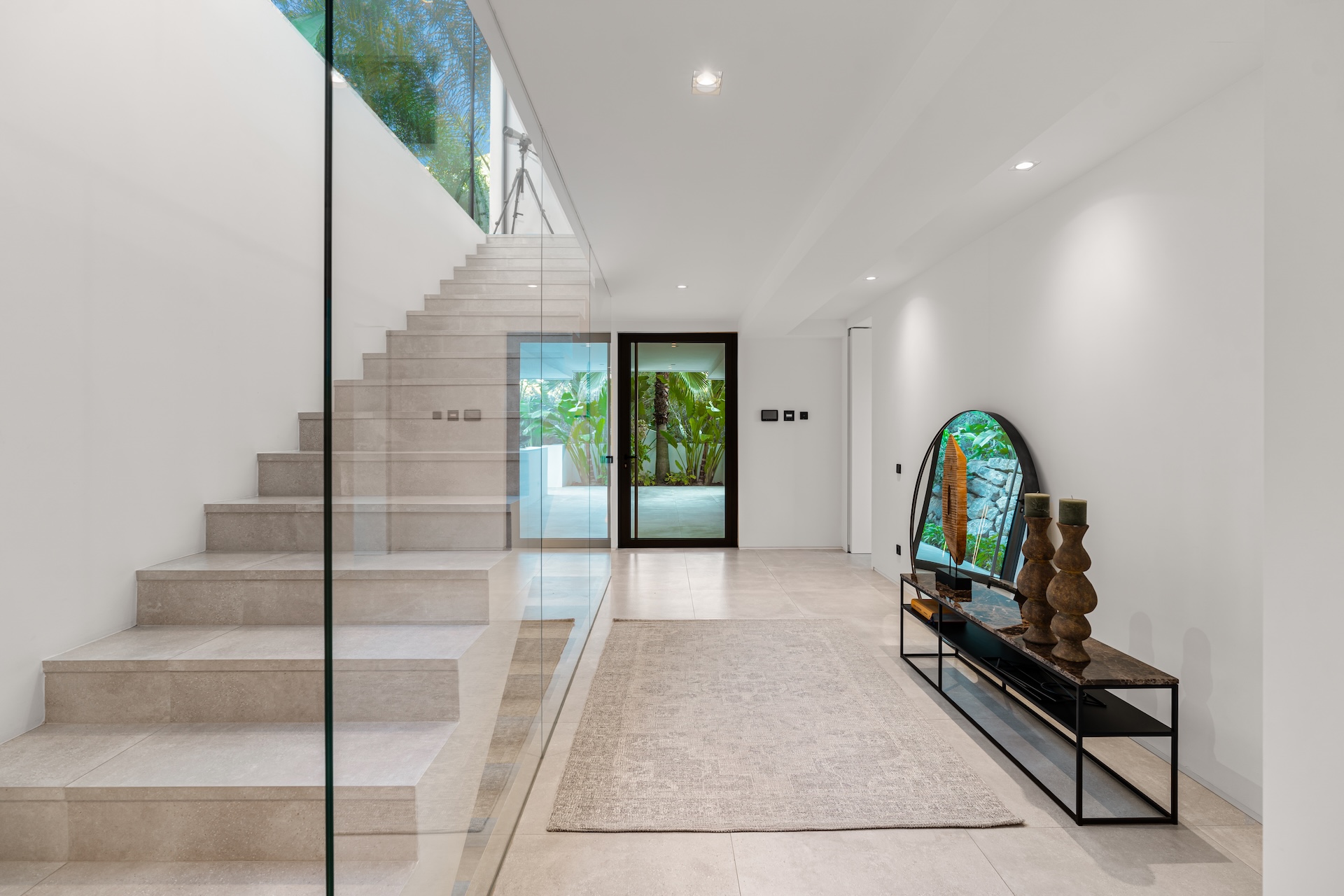 Resa Estates luxury vila Can Furnet modern Villa moderna entrance and stairs.jpg
